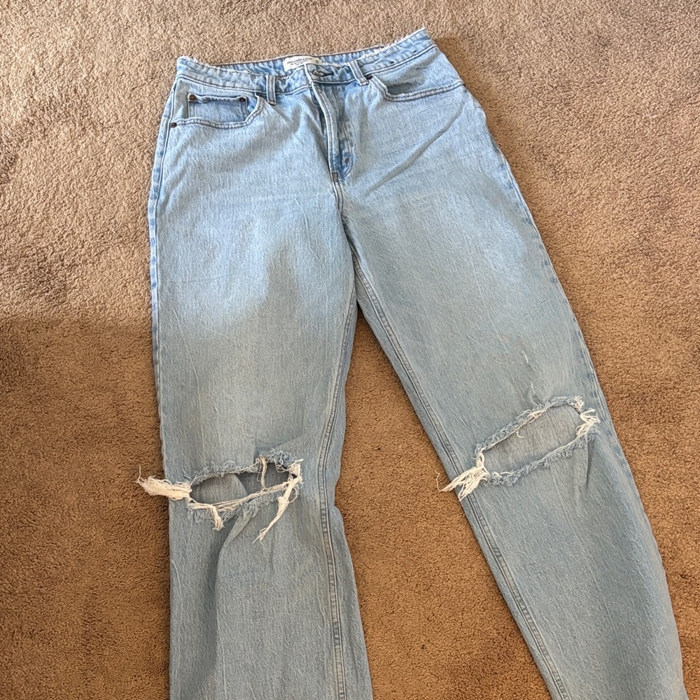 Abercrombie 90’s High rise relaxed Jeans